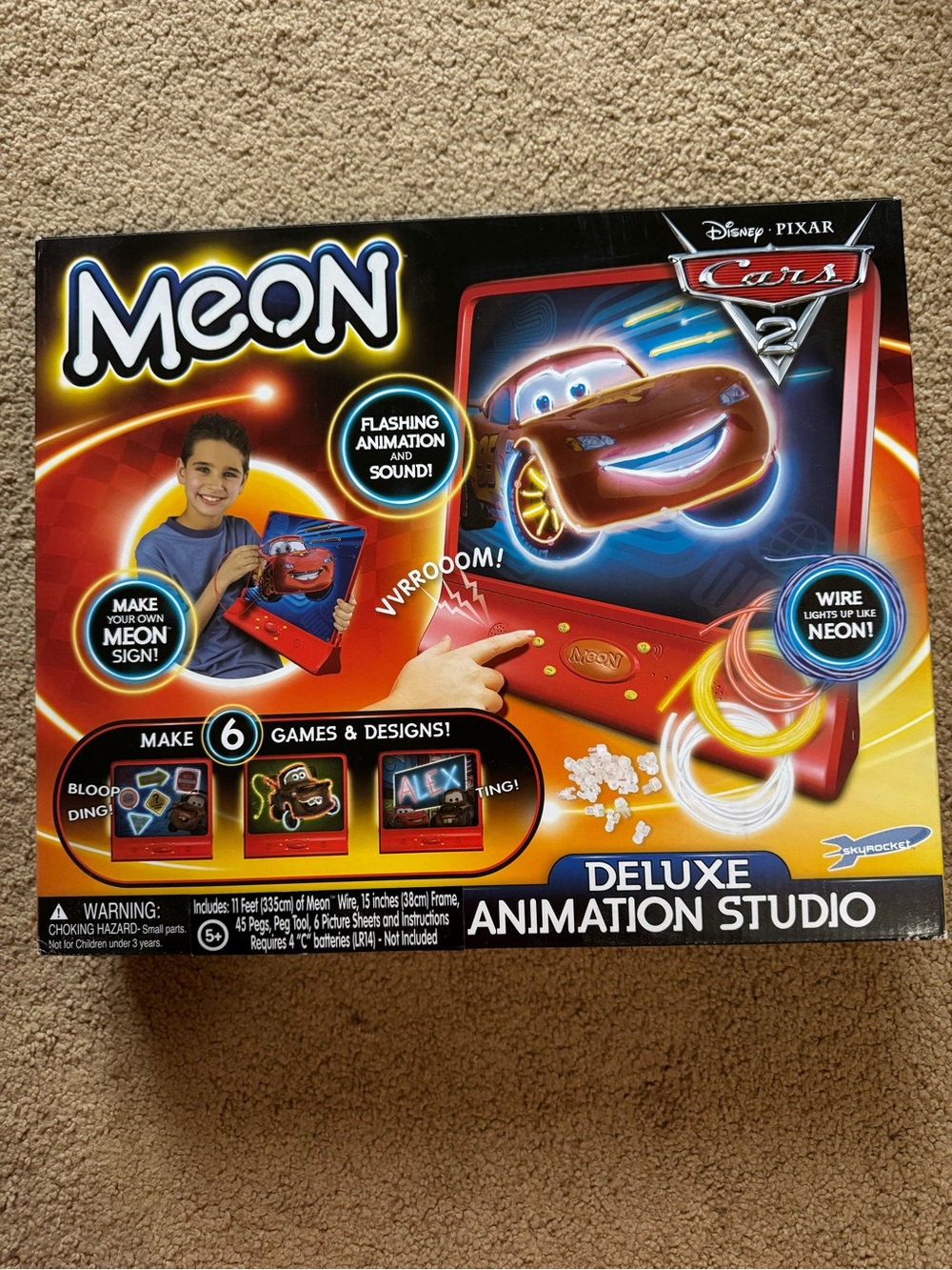 Deluxe Animation Studio - Disney Pixar Cars 2 (Red)